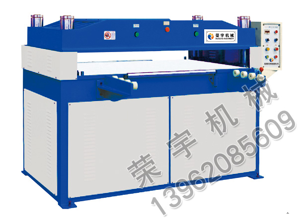 電腦排版全自動龍門旋轉(zhuǎn)移動頭(軟、硬料,卷、片材通用)裁斷機(jī) 電腦排版全自動龍門旋轉(zhuǎn)移動頭(軟、硬料,卷、片材通用)裁斷機(jī)